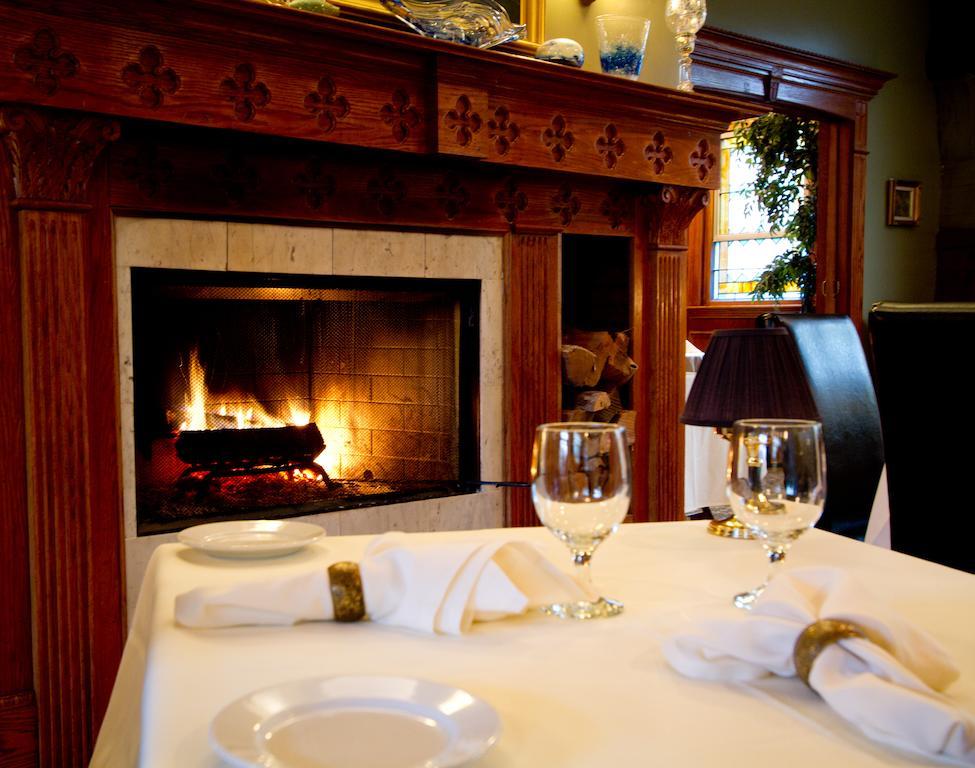 Belfry Inn And Bistro Сандвич Екстериор снимка