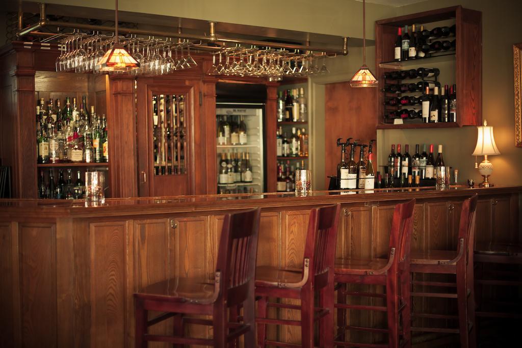 Belfry Inn And Bistro Сандвич Екстериор снимка