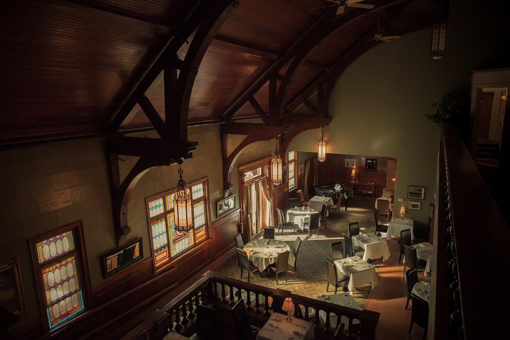 Belfry Inn And Bistro Сандвич Екстериор снимка
